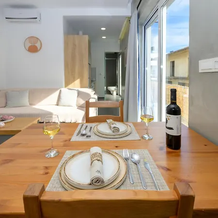 Apartment And Me -750m From The Sea